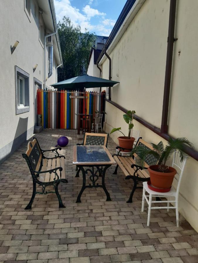 Apartament 2 Camere - Casa Divertis Бузеу Екстер'єр фото