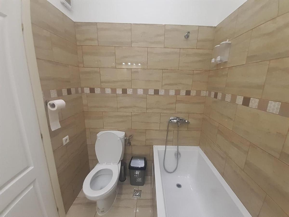 Apartament 2 Camere - Casa Divertis Бузеу Екстер'єр фото