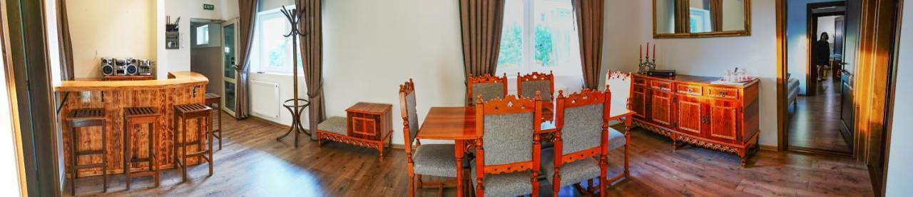 Apartament 2 Camere - Casa Divertis Бузеу Екстер'єр фото