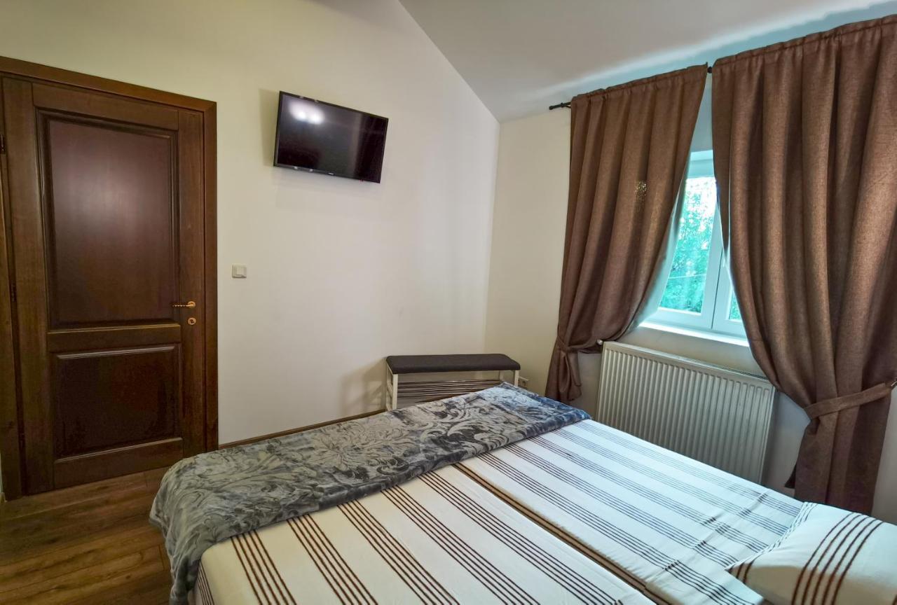 Apartament 2 Camere - Casa Divertis Бузеу Екстер'єр фото